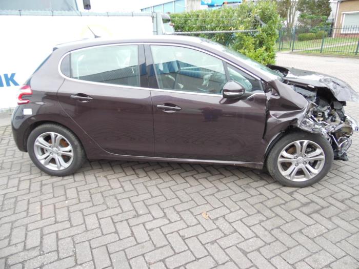 Peugeot 208 I 1.6 Vti 16V Sloopvoertuig (2013, Bruin)
