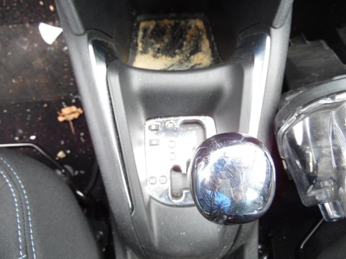 Peugeot 208 I 1.6 Vti 16V Sloopvoertuig (2013, Bruin)