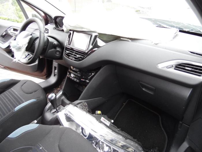 Peugeot 208 I 1.6 Vti 16V Sloopvoertuig (2013, Bruin)