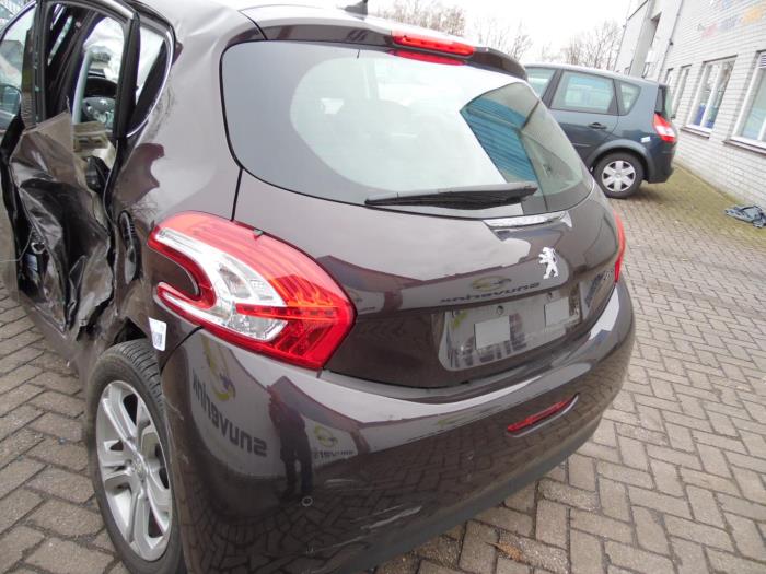 Peugeot 208 I 1.6 Vti 16V Sloopvoertuig (2013, Bruin)