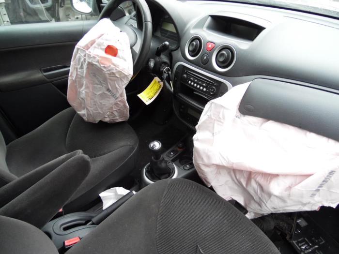 Citroen C3 1.4 Sloopvoertuig (2006, Beige)