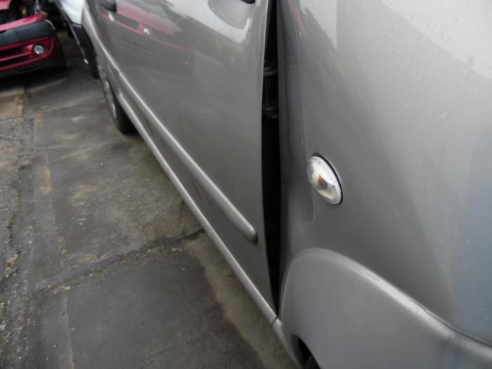 Citroen C3 1.4 Sloopvoertuig (2006, Beige)