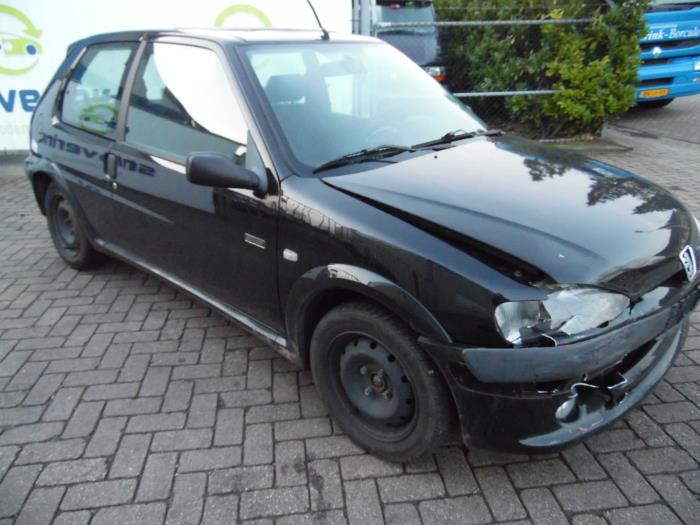 Peugeot 106 II 1.1 XN,XR,XT,Accent Sloopvoertuig (2000, Zwart)