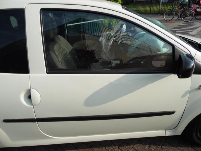 Renault Twingo II 1.5 dCi 90 FAP Sloopvoertuig (2011, Geel)