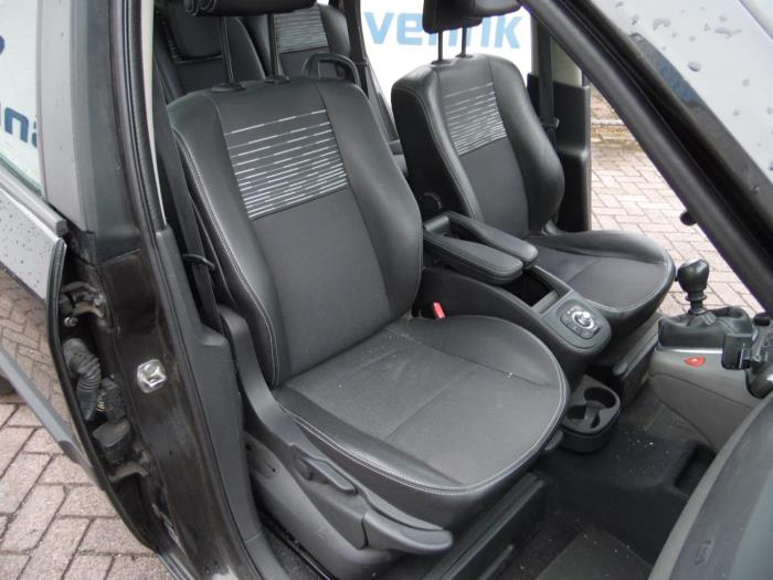 Renault Scénic II 1.9 dCi 115 Sloopvoertuig (2008, Zwart)