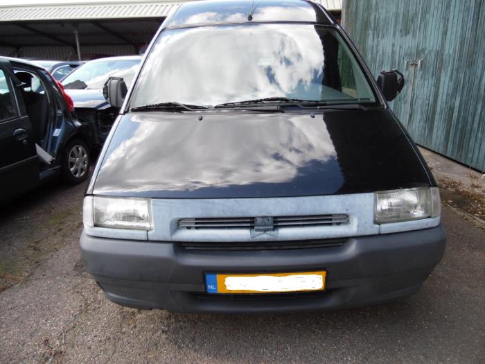 Citroen Jumpy 2.0 HDi 110 Sloopvoertuig (2003, Zwart)