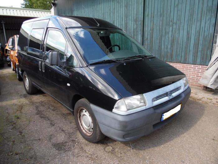 Citroen Jumpy 2.0 HDi 110 Sloopvoertuig (2003, Zwart)