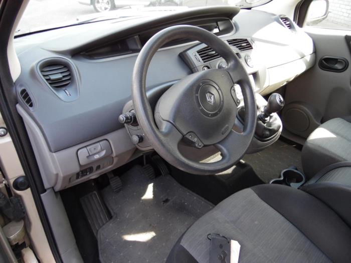 Renault Scénic II 1.5 dCi 105 Sloopvoertuig (2005, Bruin)