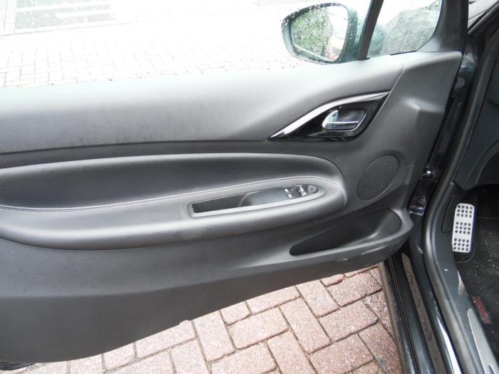 Citroen DS3 1.6 e-HDi Sloopvoertuig (2011, Zwart)