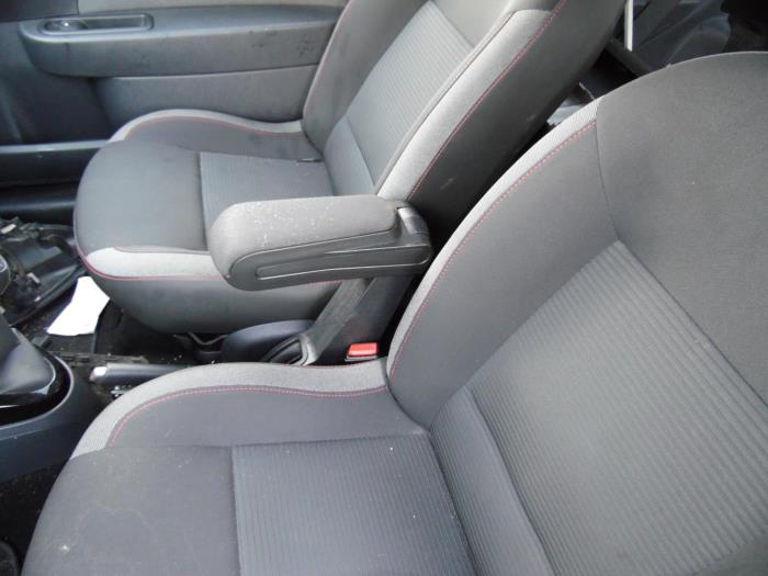 Renault Twingo II 1.2 16V Sloopvoertuig (2012, Zwart)