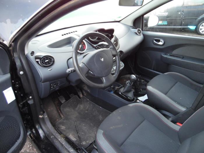 Renault Twingo II 1.2 16V Sloopvoertuig (2012, Zwart)