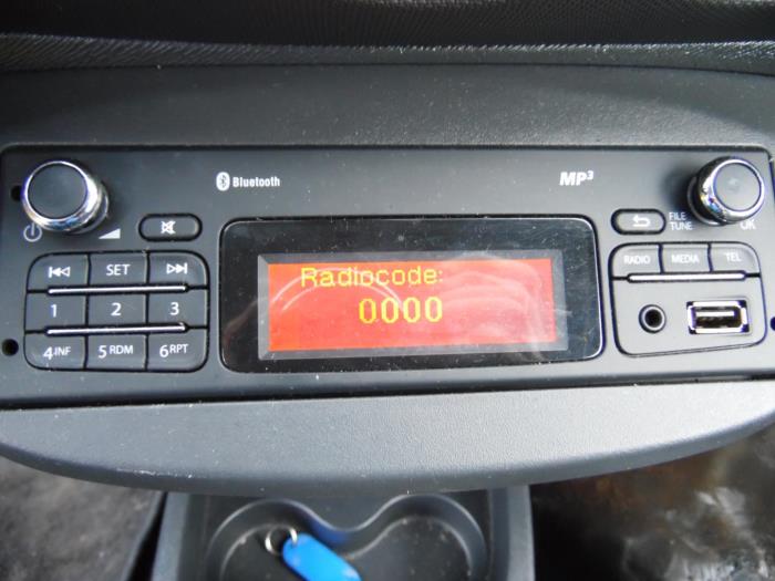 Renault Twingo II 1.2 16V Sloopvoertuig (2012, Zwart)