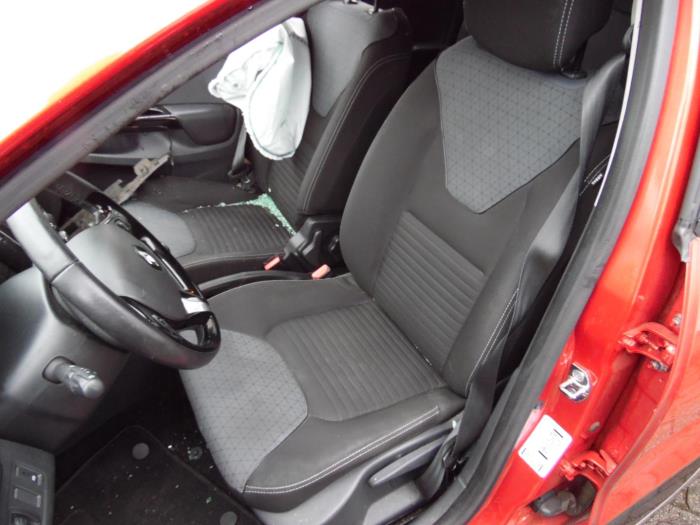 Renault Clio IV Estate/Grandtour 0.9 Energy TCE 90 12V Sloopvoertuig (2013, Rood)