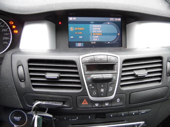 Renault Laguna III Estate 2.0 16V Sloopvoertuig (2008, Blauw)