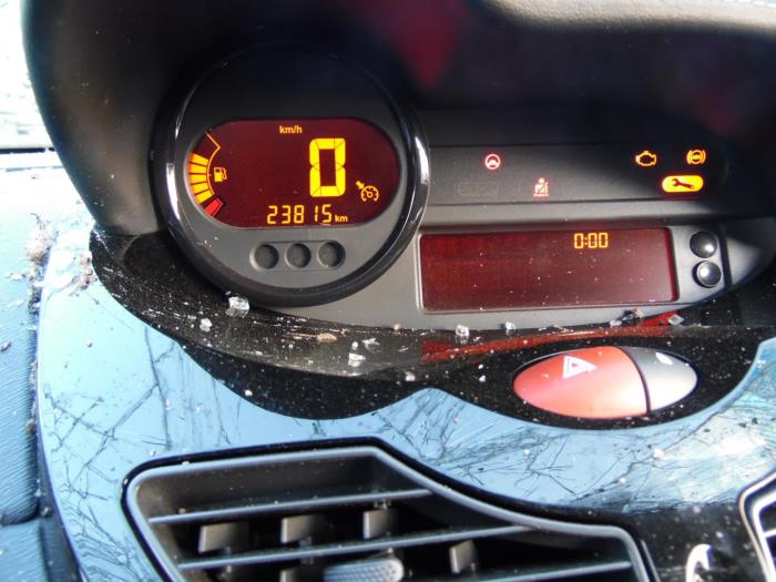 Renault Twingo II 1.2 16V Sloopvoertuig (2011, Zwart)