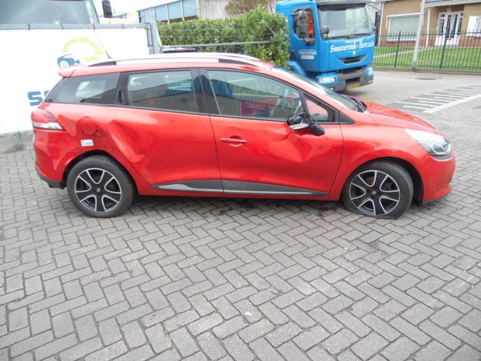 Renault Clio IV Estate/Grandtour 0.9 Energy TCE 12V Sloopvoertuig (2013, Rood)