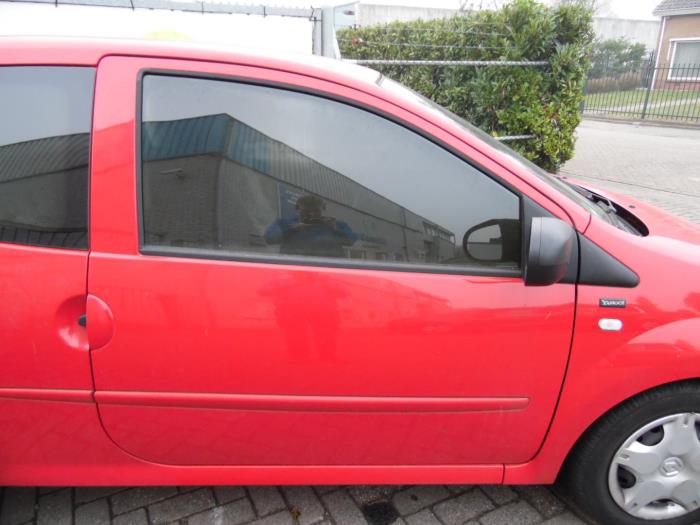 Renault Twingo II 1.2 16V Sloopvoertuig (2011, Rood)
