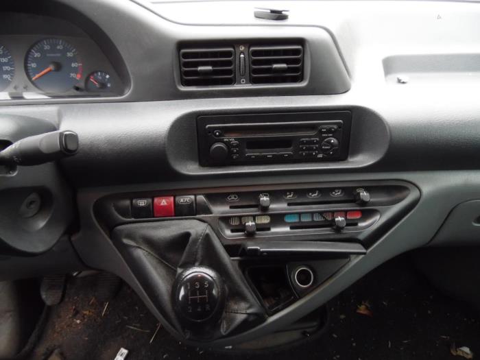 Peugeot Expert 1.9D Sloopvoertuig (2005, Blauw)