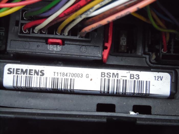 Citroen C3 Pluriel 1.4 Sloopvoertuig (2003, Grijs)