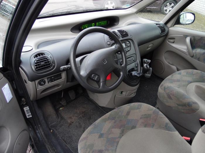Citroen Xsara Picasso 1.8 16V Sloopvoertuig (2002, Grijs)
