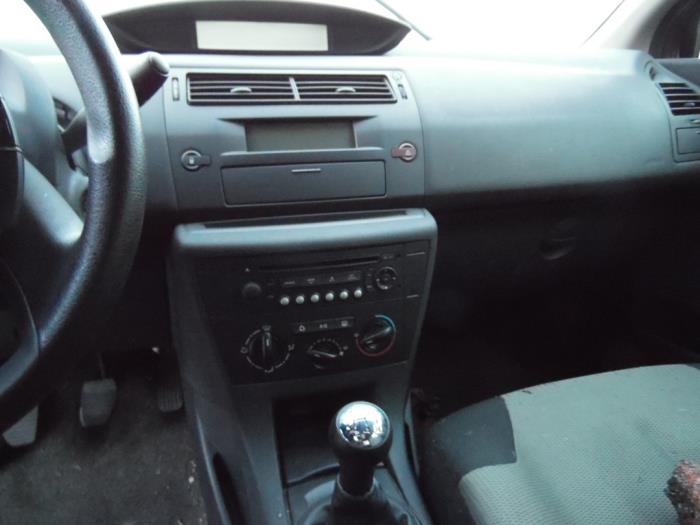 Citroen C4 Berline 1.6 16V Sloopvoertuig (2006, Beige)