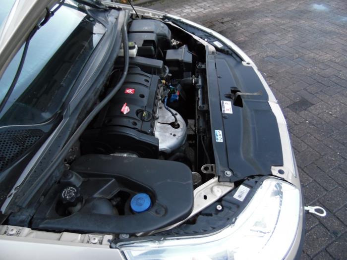 Citroen C4 Berline 1.6 16V Sloopvoertuig (2006, Beige)