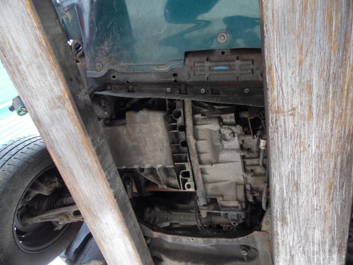 Peugeot 806 2.0 16V Sloopvoertuig (2000, Groen)