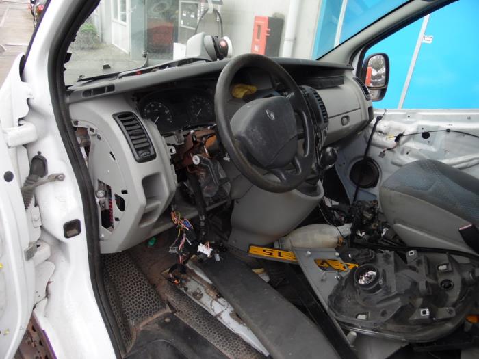 Renault Trafic New 2.0 dCi 16V 90 Sloopvoertuig (2009, Wit)