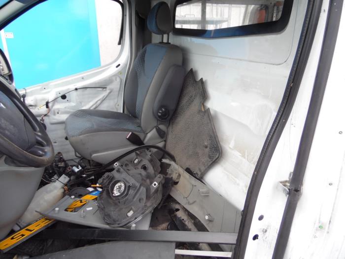 Renault Trafic New 2.0 dCi 16V 90 Sloopvoertuig (2009, Wit)