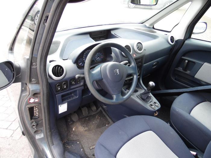 Peugeot 1007 1.4 Sloopvoertuig (2006, Grijs)