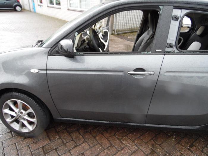 Smart Forfour 1.0 12V Sloopvoertuig (2015, Grijs)