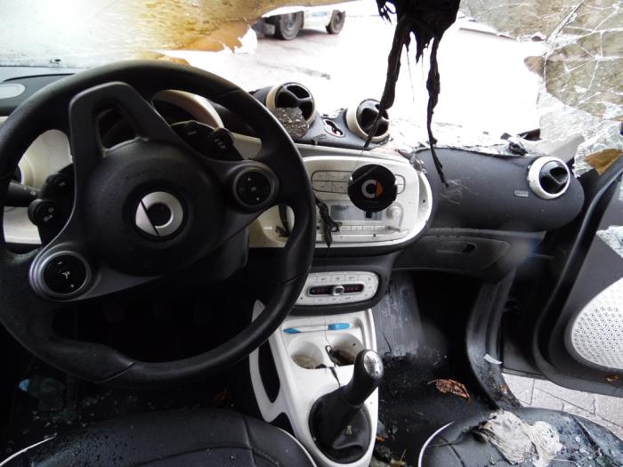 Smart Forfour 1.0 12V Sloopvoertuig (2015, Grijs)