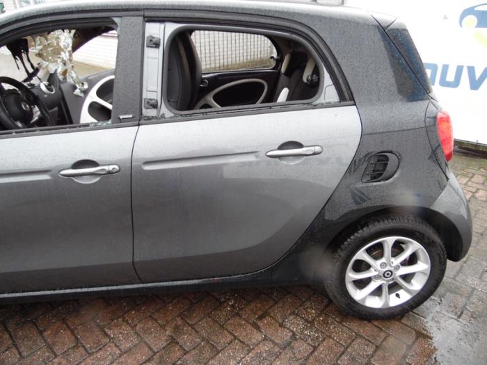 Smart Forfour 1.0 12V Sloopvoertuig (2015, Grijs)