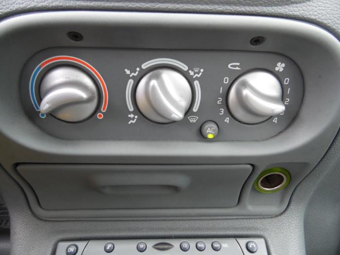 Renault Twingo 1.2 16V Sloopvoertuig (2004, Zwart)