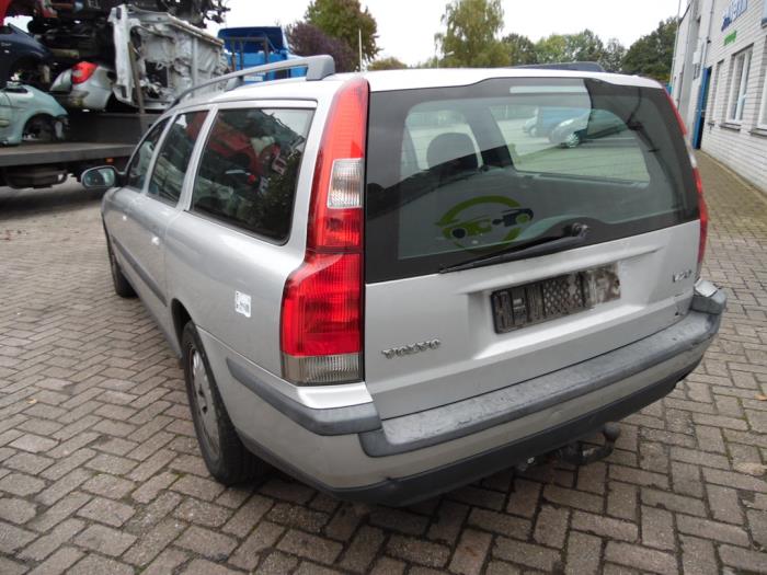 Volvo V70 2.4 20V 170 Sloopvoertuig (2001, Grijs)