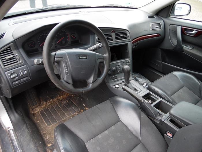 Volvo V70 2.4 20V 170 Sloopvoertuig (2001, Grijs)