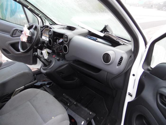 Peugeot Partner 1.6 HDI 75 16V Sloopvoertuig (2011, Wit)