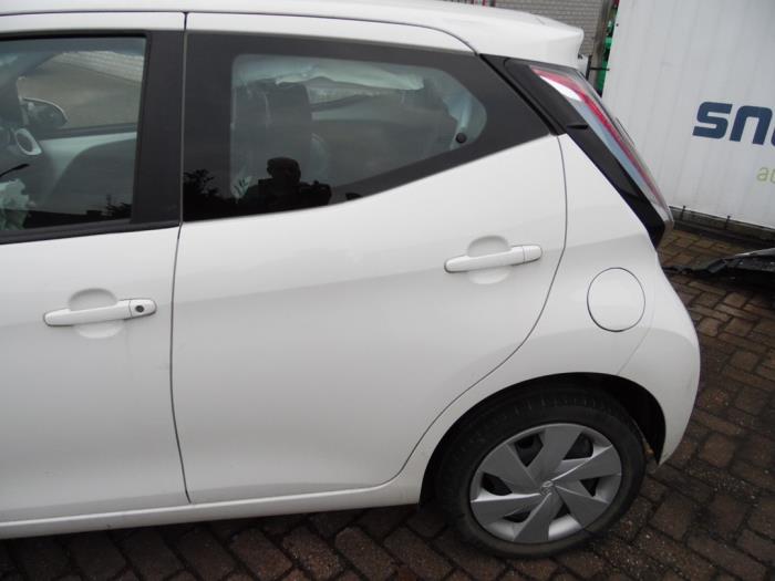 Toyota Aygo 1.0 12V VVT-i Sloopvoertuig (2014, Wit)