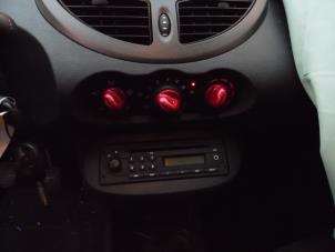 Renault Twingo II 1.2 16V Sloopvoertuig (2010, Rood)