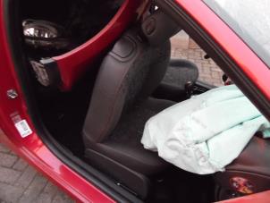 Renault Twingo II 1.2 16V Sloopvoertuig (2010, Rood)