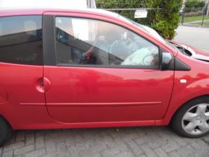 Renault Twingo II 1.2 16V Sloopvoertuig (2010, Rood)