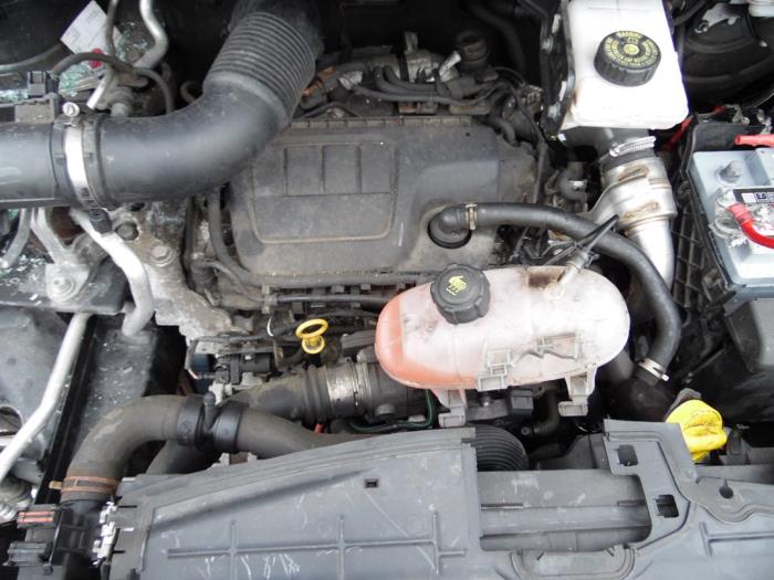 Opel Vivaro 1.6 CDTI BiTurbo 140 Sloopvoertuig (2015, Zwart)