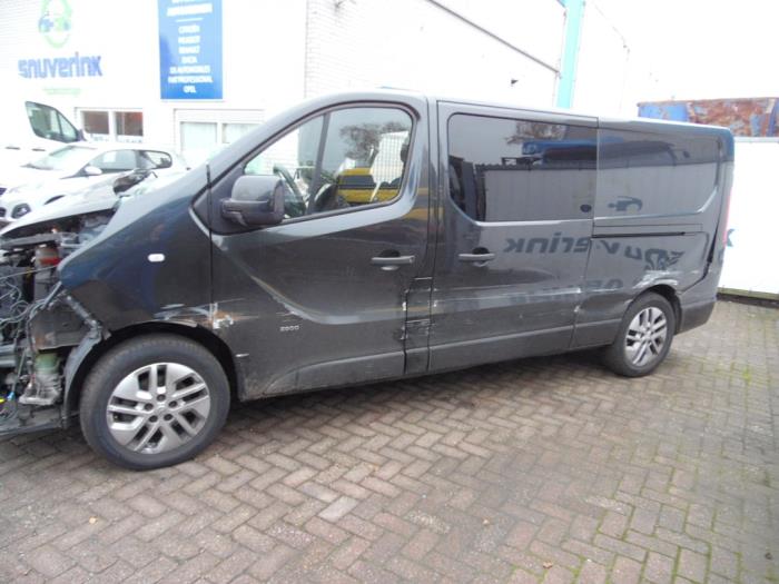 Opel Vivaro 1.6 CDTI BiTurbo 140 Sloopvoertuig (2015, Zwart)