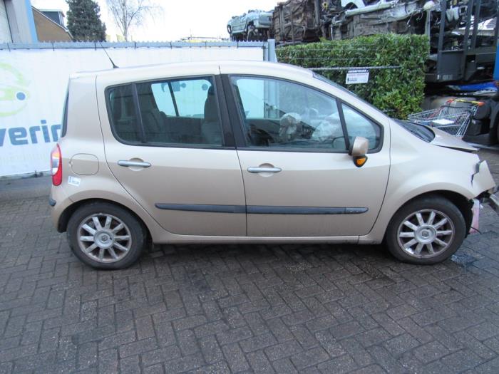 Renault Modus/Grand Modus 1.6 16V Sloopvoertuig (2005, Beige)