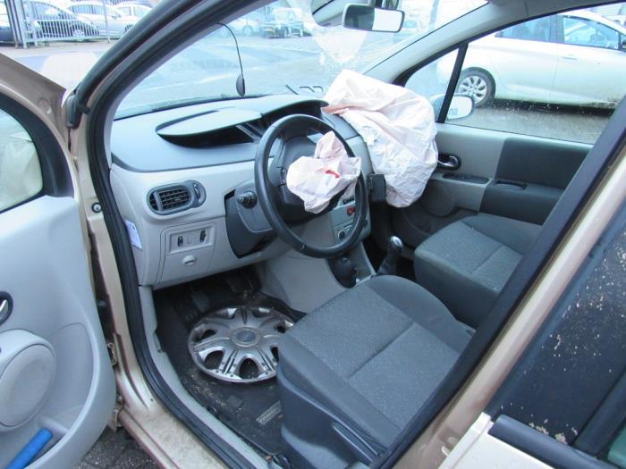 Renault Modus/Grand Modus 1.6 16V Sloopvoertuig (2005, Beige)