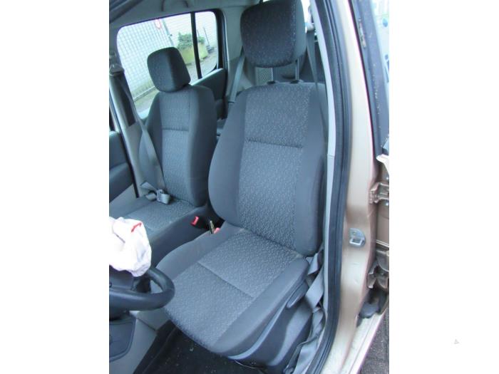 Renault Modus/Grand Modus 1.6 16V Sloopvoertuig (2005, Beige)