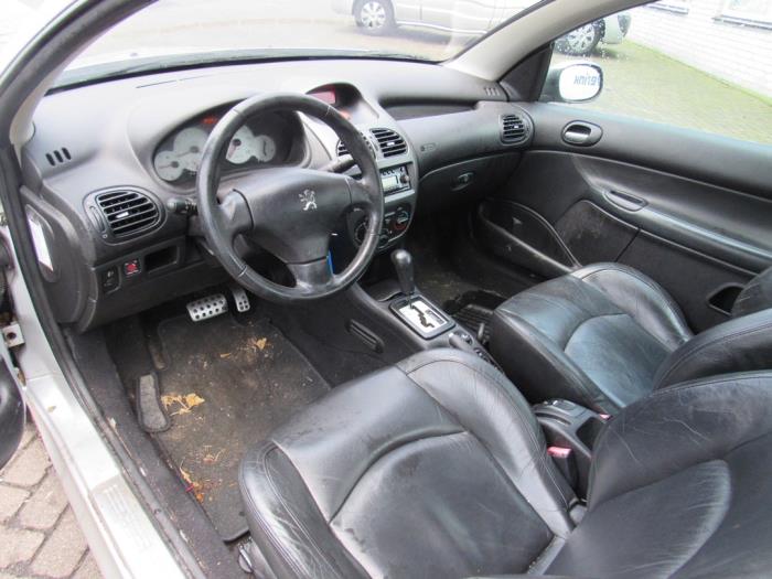 Peugeot 206 CC 1.6 16V Sloopvoertuig (2003, Grijs)