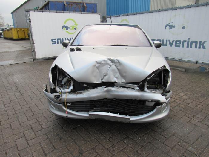 Peugeot 206 CC 1.6 16V Sloopvoertuig (2003, Grijs)