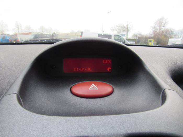 Peugeot 206 CC 1.6 16V Sloopvoertuig (2003, Grijs)