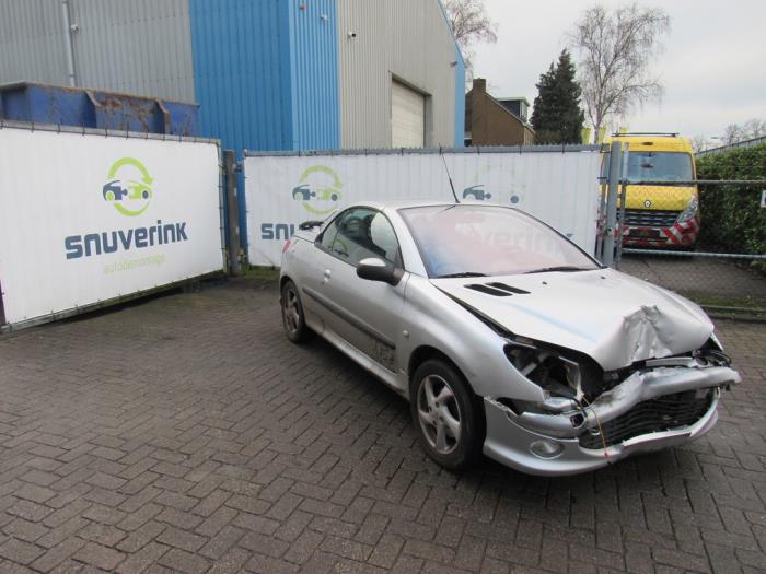 Peugeot 206 CC 1.6 16V Sloopvoertuig (2003, Grijs)
